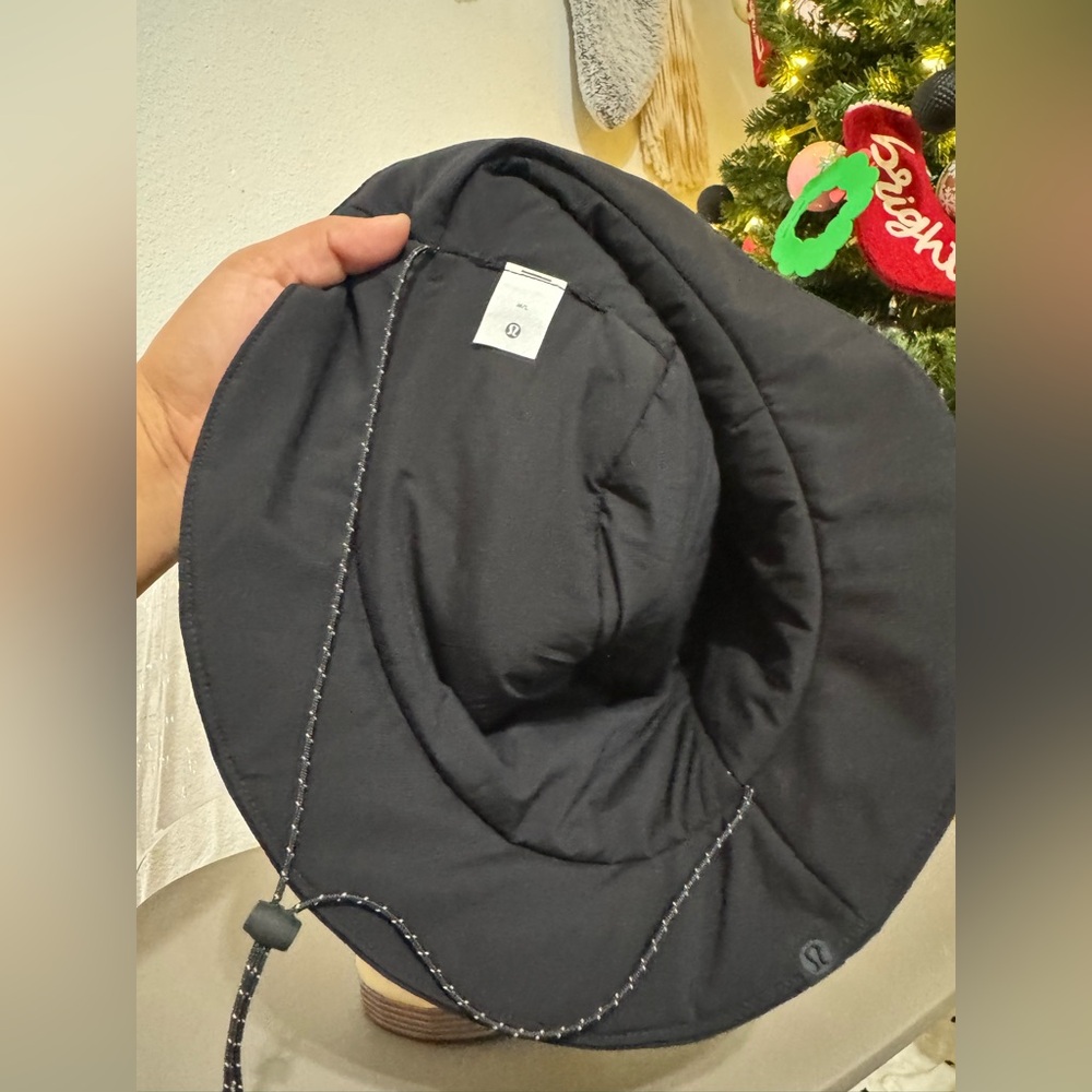 Lululemon LAB Bucket Hat - Picture 6 of 7